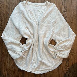 Aerie Cream Gauze Frayed Hem Button Down Top Medium NWT